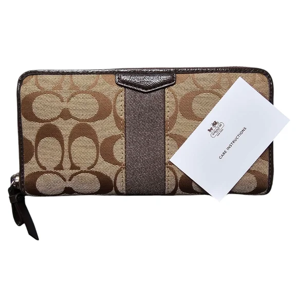 NWOT Coach Signature Brown and Tan Zip Around Wallet Clutch - Picture 1 of 10